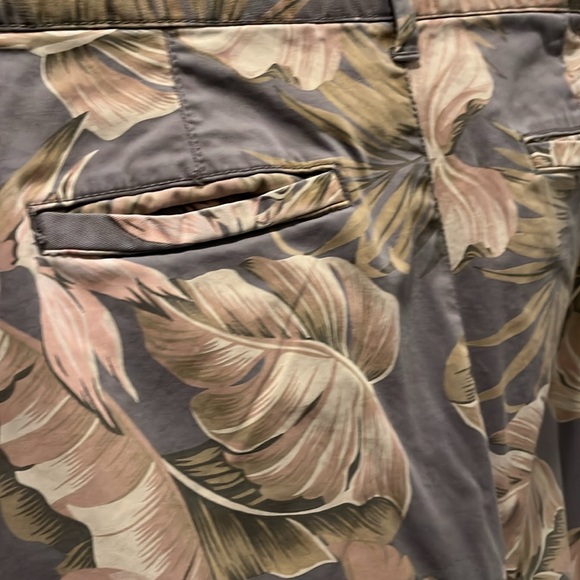 Patterned pants from the Gap. - Picture 7 of 8